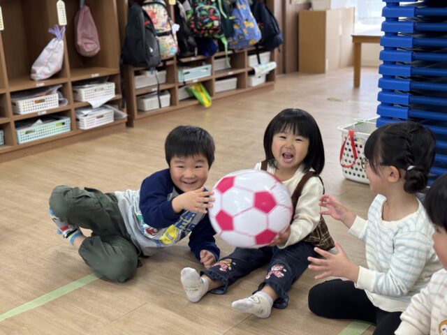 ３歳・４歳児の異年齢保育♪