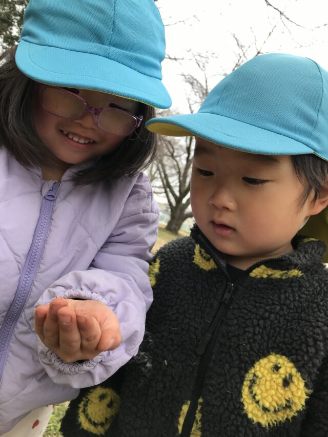 何が見つけられるかな・・・　３歳児♪